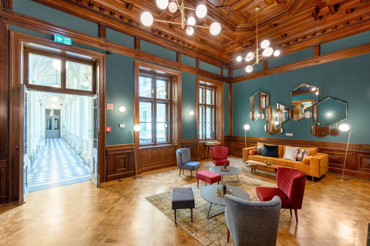 Hotel Oktogon Haggenmacher By Continental Group ブダペスト エクステリア 写真