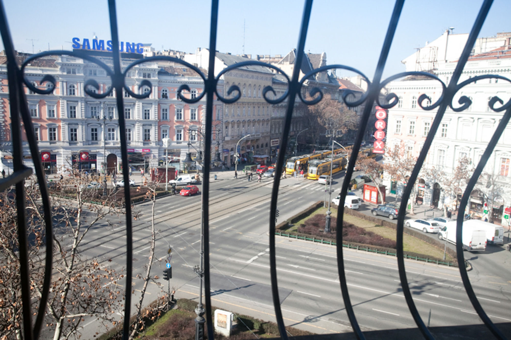 Hotel Oktogon Haggenmacher By Continental Group ブダペスト エクステリア 写真