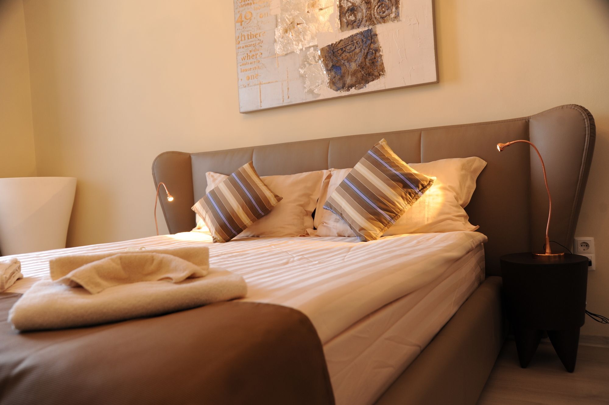 Hotel Oktogon Haggenmacher By Continental Group ブダペスト エクステリア 写真